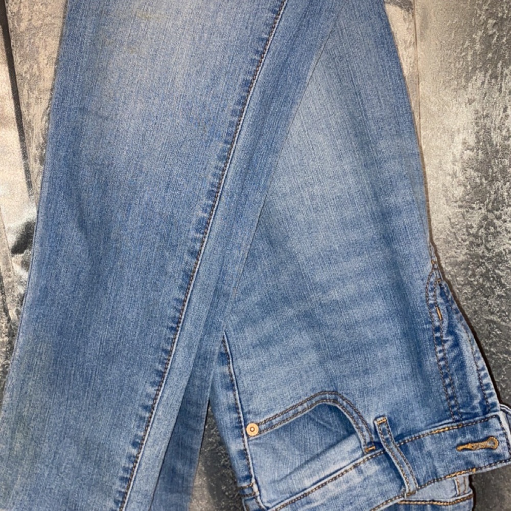 Skinny light wash jeans